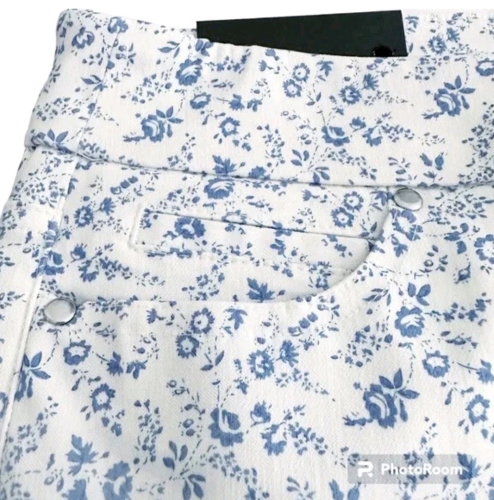 NWT Mario Serrani Italy Women's Comfort Stretch Cuff Capri White/Blue‎ Floral S